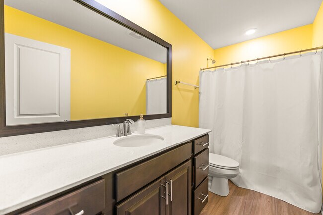 Building Photo - 1627 Sager Way