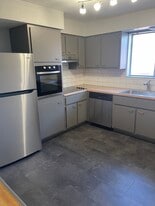 Building Photo - 7332 Hampshire Dr