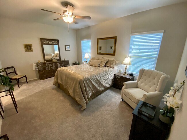 Building Photo - 4619 Heathers Star St