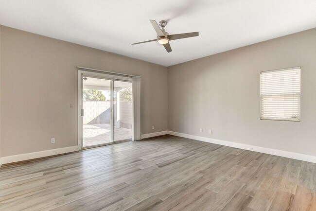 Building Photo - 1 Story in Summerlin - Fresh Carpet, Paint, and Luxury Plank!