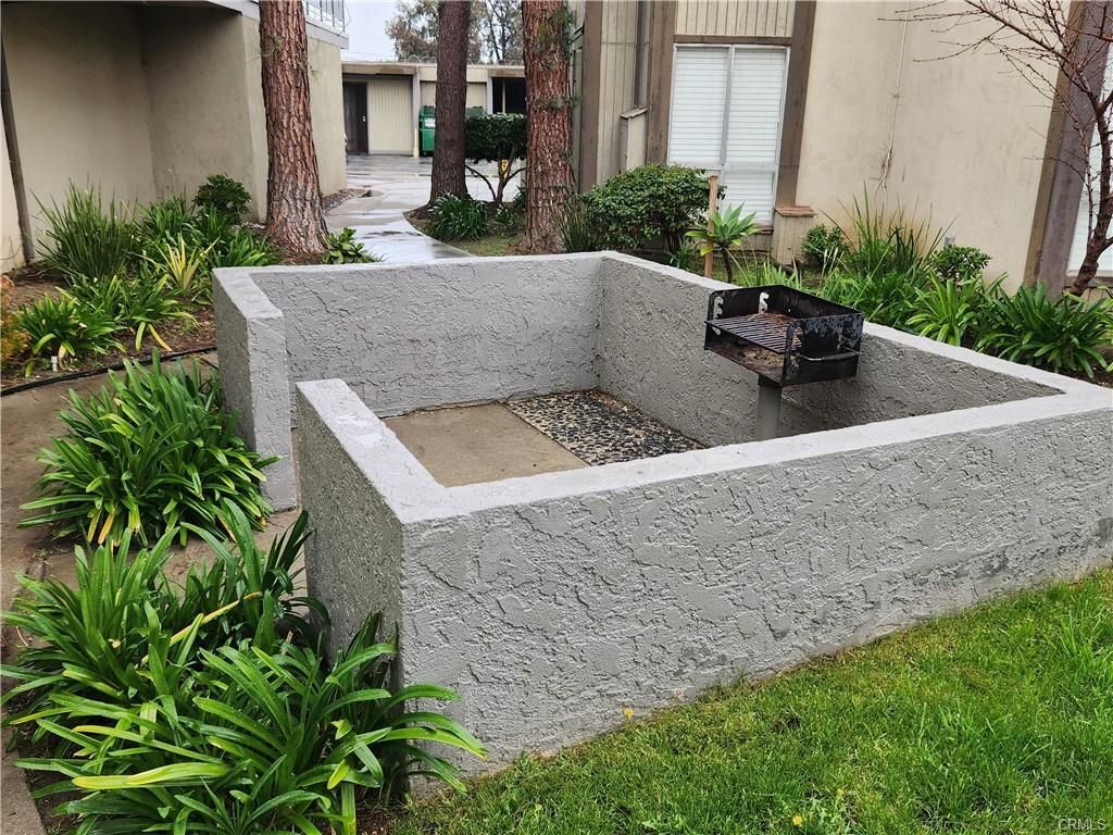 Building Photo - 23314 Sesame St