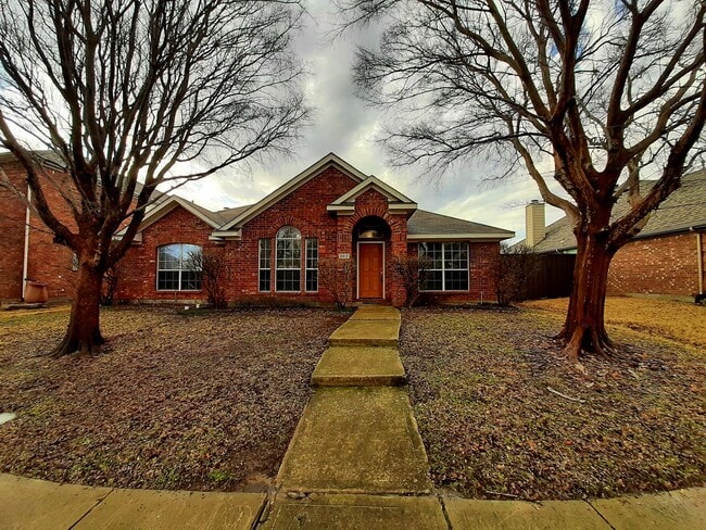 Building Photo - Gorgeous House in Eldorado Heights!