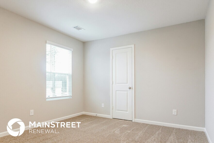 Building Photo - 1008 Nandina Ct