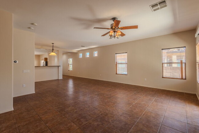 Building Photo - Great Rancho Sahuarita Home!!