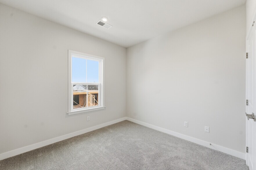 Building Photo - 339 Telluride Ln