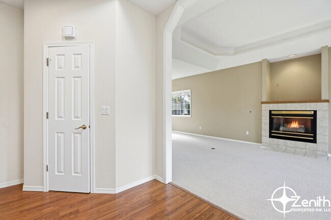 Building Photo - 2103 NE 161st Pl