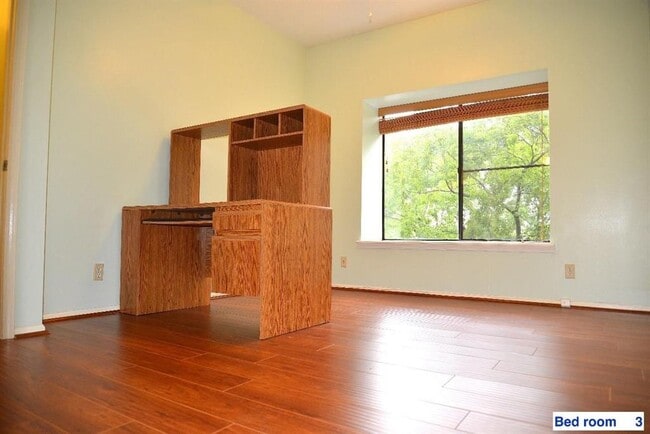 Building Photo - 2207 S Braeswood Blvd