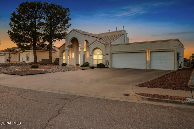 Building Photo - 6205 La Posta Dr