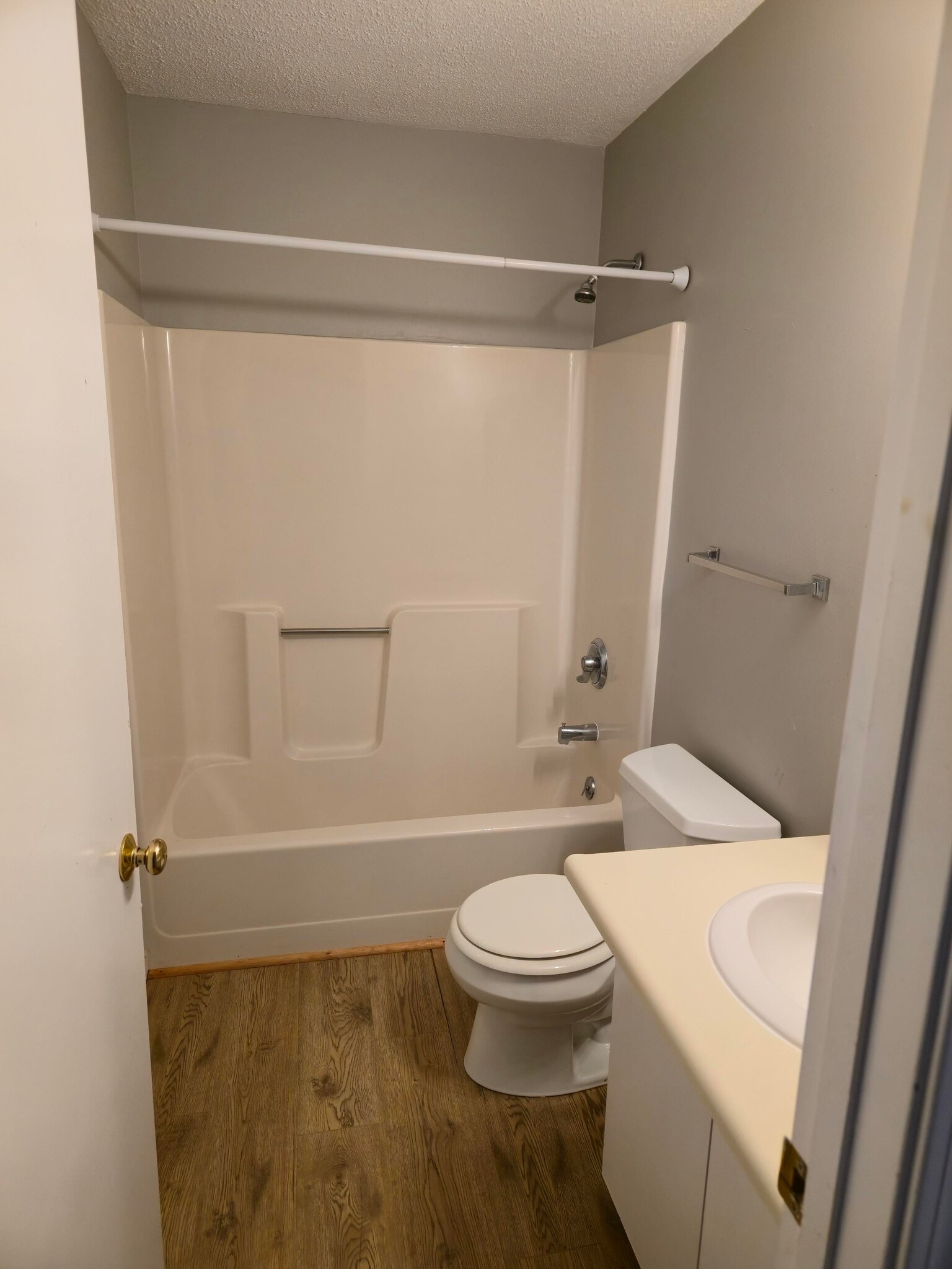 2nd Floor Full Bath - 10 Merrill Pl