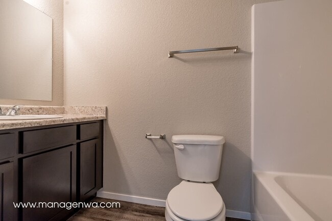 Building Photo - Cozy 4 Bedroom Elkins Home! Lots of upgrades!!