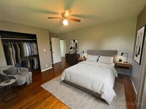 Building Photo - Newly renovated- Modern Convenience