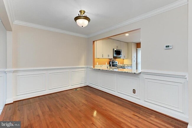 Building Photo - 9630 Sutton Green Ct