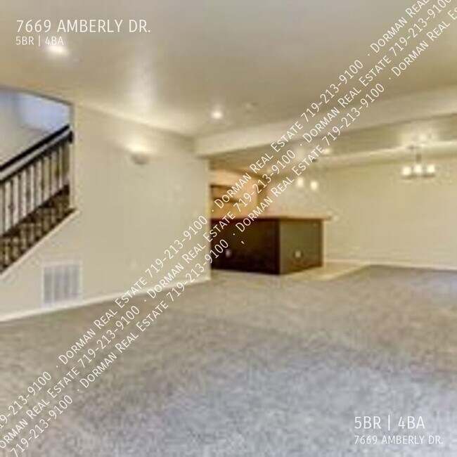 Building Photo - 7669 Amberly Dr