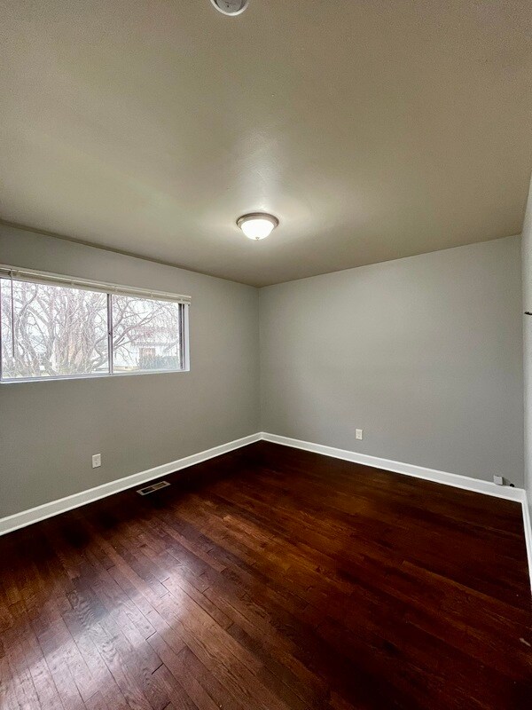 Building Photo - 4656 Detroit St