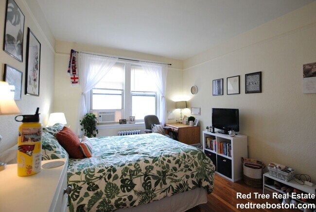 Building Photo - 28 Colborne Rd
