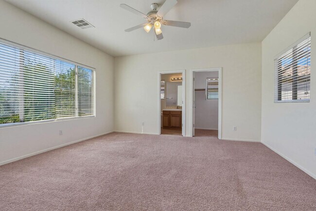 Building Photo - 5111 W El Cortez Trail