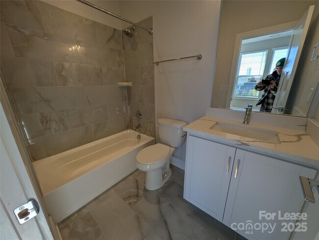 Building Photo - 2322 Elizabeth Ml Pl