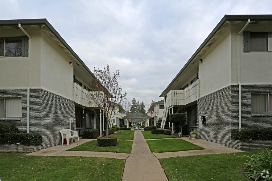 Building Photo - Bell Fair Apartments