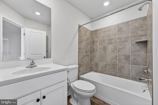 Building Photo - 1240 Red Clover Ln