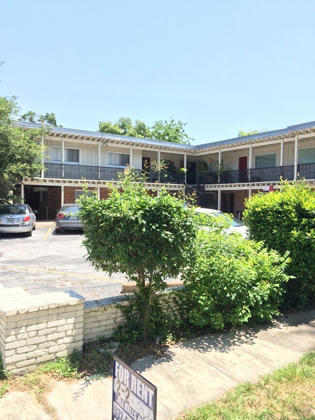 Primary Photo - 805 Chelsea Blvd