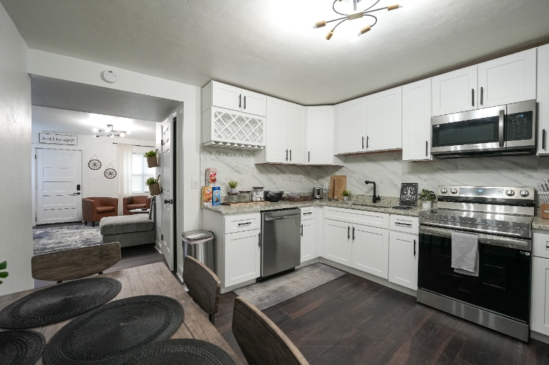 Building Photo - 2102 Scovel St