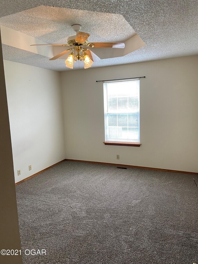 Building Photo - 1220 Xenia Ct