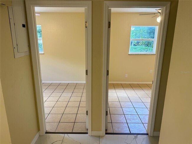 Building Photo - 39346 Rusbe Dr