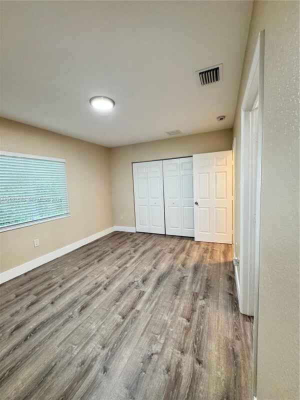 Building Photo - 1770 NW 55th St