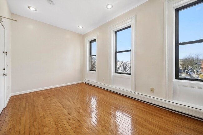 Building Photo - 800 Ocean Ave