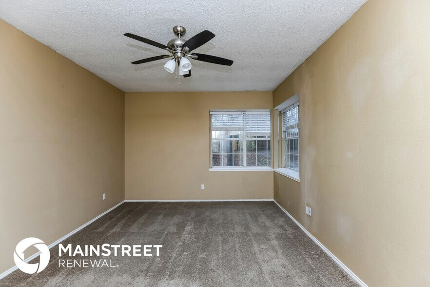 Building Photo - 2208 Havenwood Dr