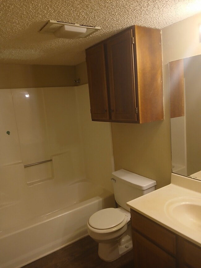 Building Photo - 5101 Middlecoff Cir