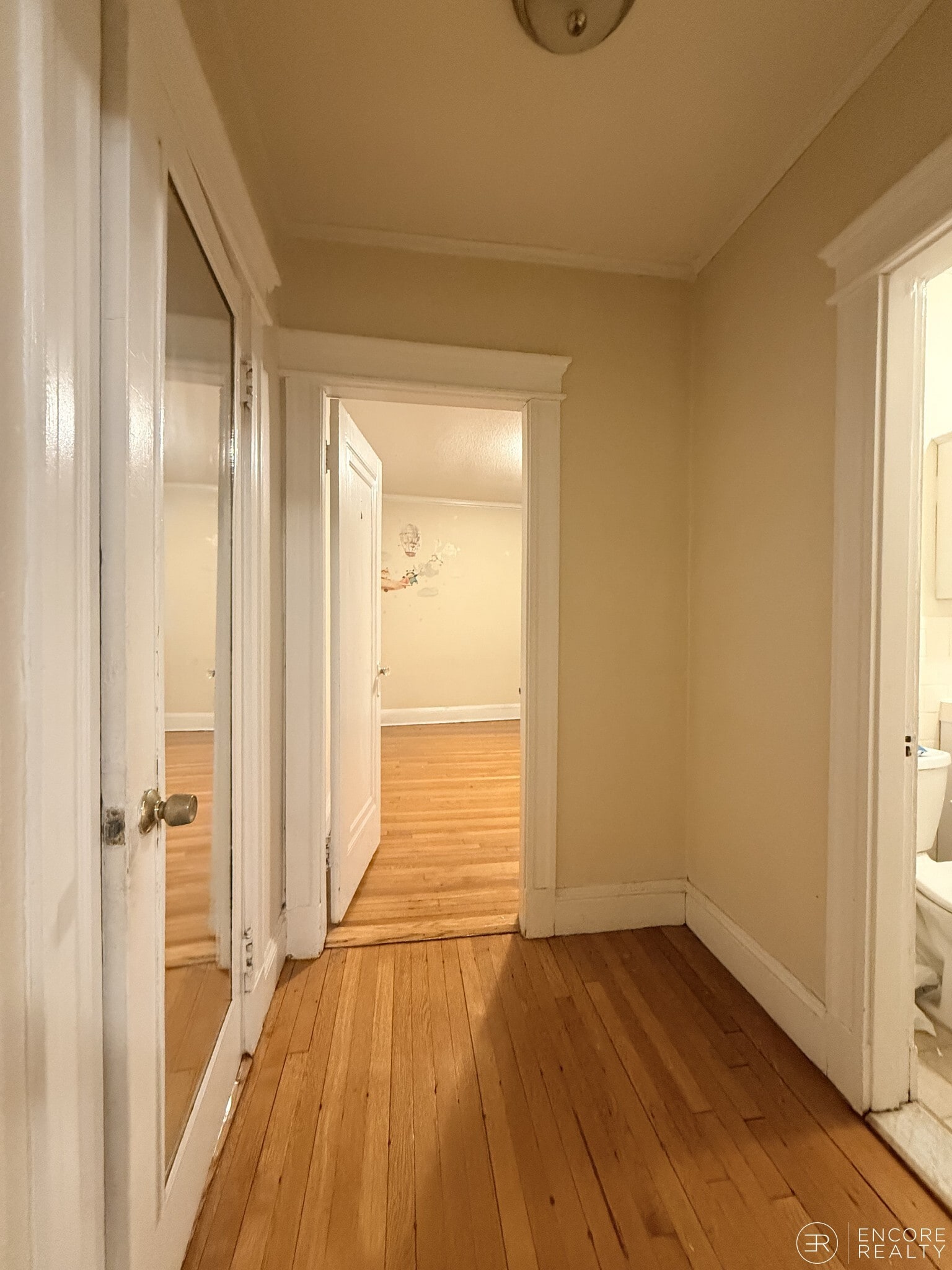 Building Photo - 110 Riverway