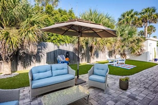 Building Photo - 3218 1st St S