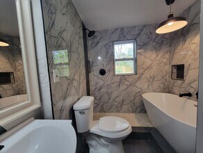 Building Photo - Updated Soaking Tub. Stainless Steel Appliances. W/D Inc