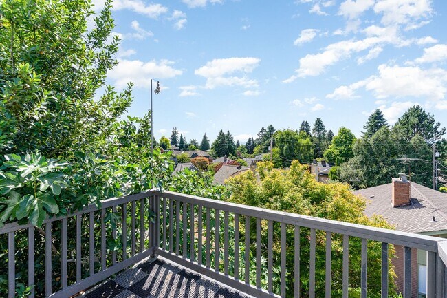 Building Photo - 4bd/3ba Seattle Home
