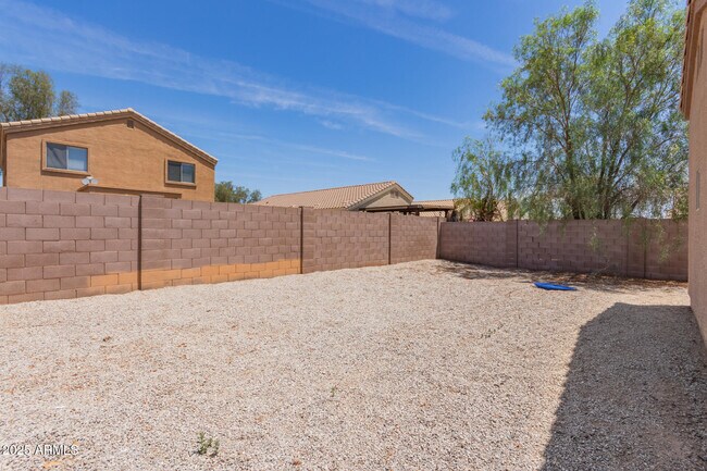 Building Photo - 10624 W Apache St