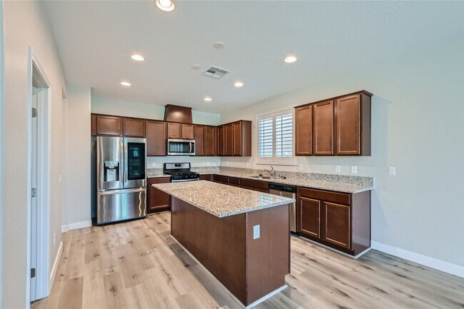 Building Photo - Gorgeous 2019 Build Home with Beautifully Landscaped Backyard! (COMING SOON)