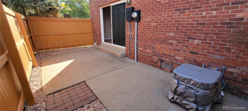 Building Photo - 8055 Wolff St