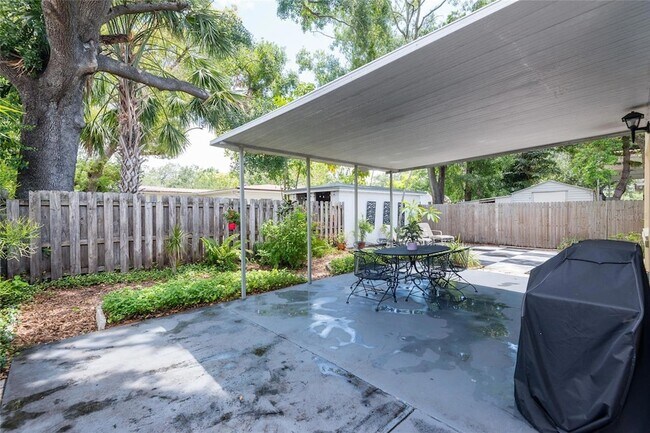 Building Photo - 3611 W Bay to Bay Blvd