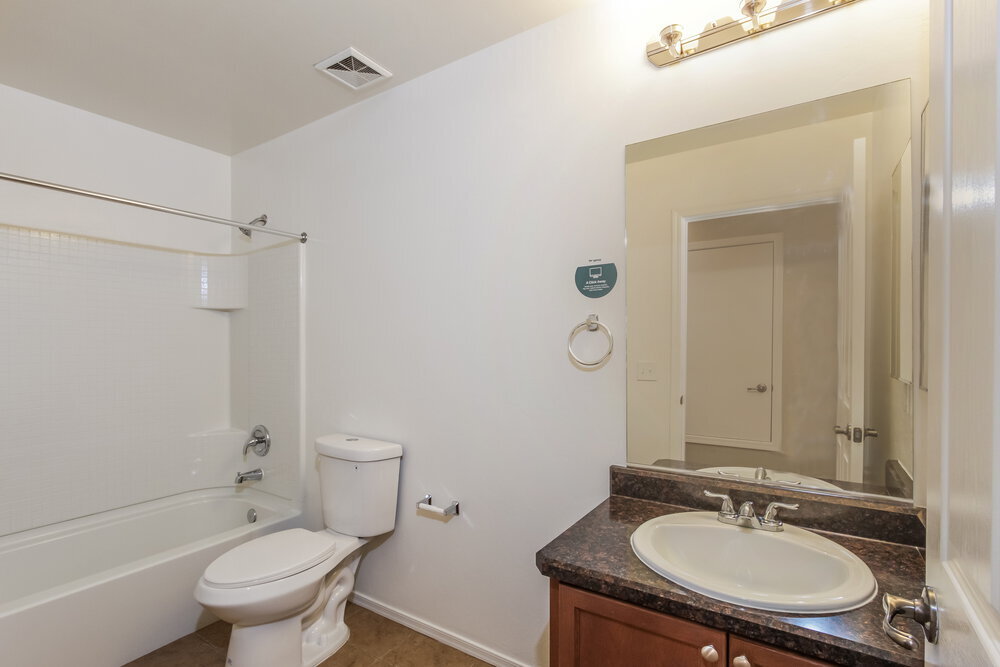 Building Photo - 5093 E Kittentails Dr