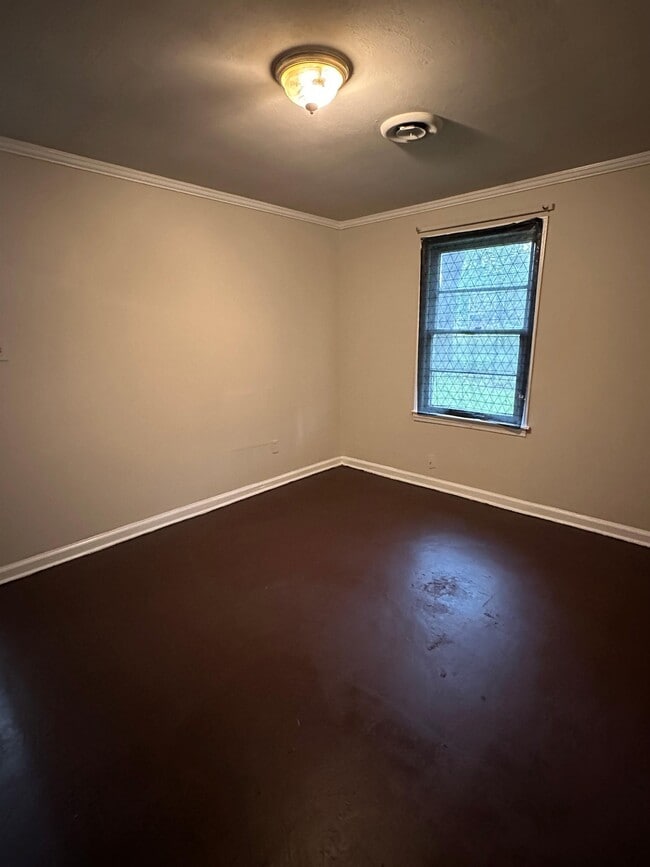 Building Photo - 2741 Coral Way