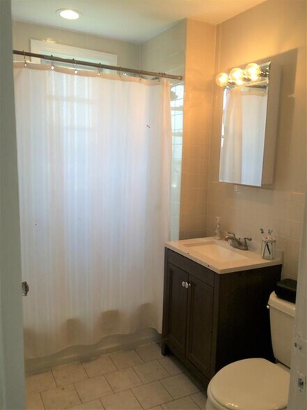 Building Photo - 6 Westminster St