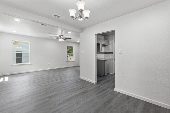 Building Photo - 2509 N 29th St