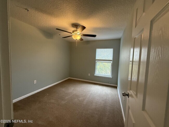 Building Photo - 13785 HERONS LANDING WAY Way
