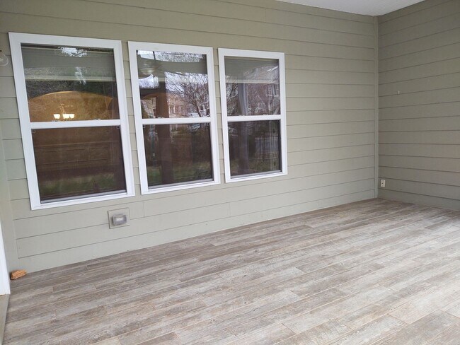 Building Photo - Beautiful, Corner Lot,  Ranch Style home l...