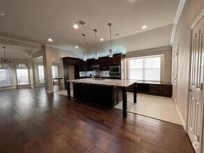 Building Photo - 401 Sagebrush Trail