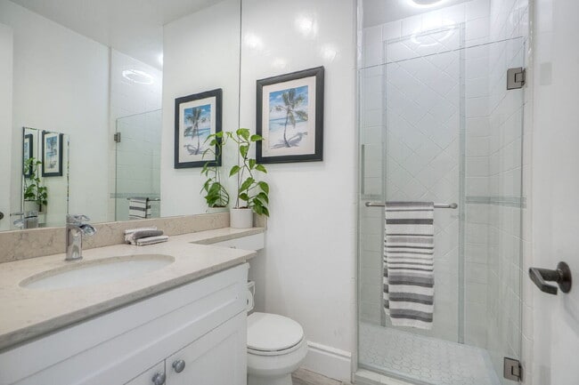 Building Photo - Live in the heart of Del Mar- where every ...