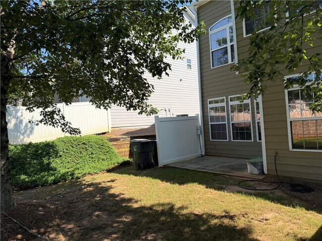 Building Photo - 997 Pierce Brennen Dr NE