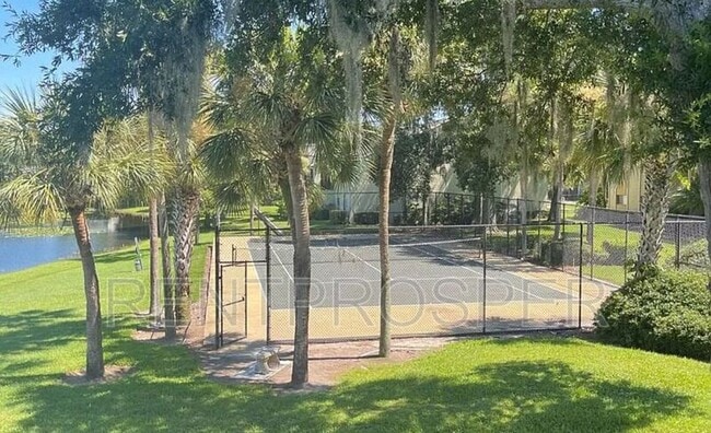 Building Photo - 938 N Lake Destiny Rd