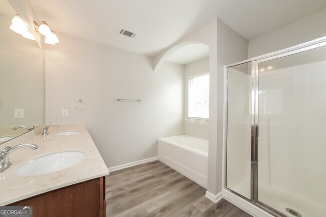 Building Photo - 9351 Opal Dr